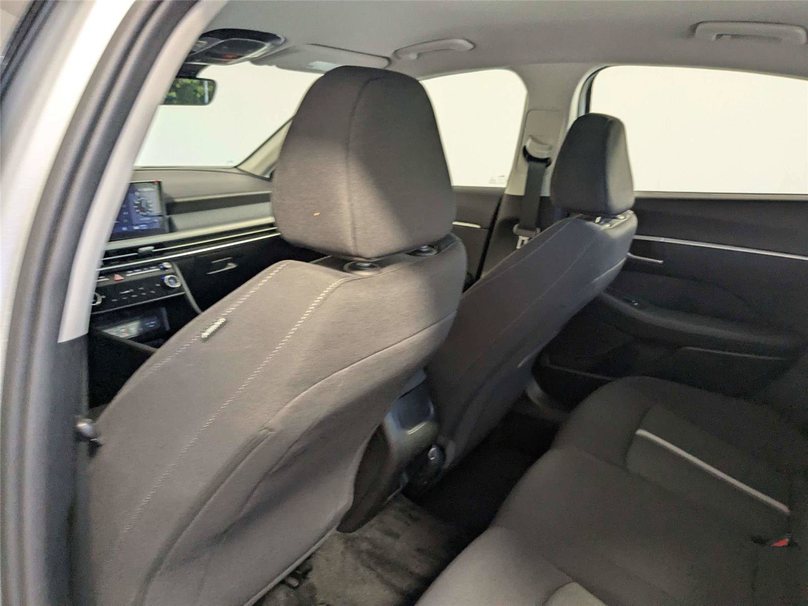 Used 2026 Hyundai Sonata SEL FWD image 33