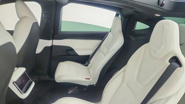 Used 2022 Tesla Model X Plaid image 33