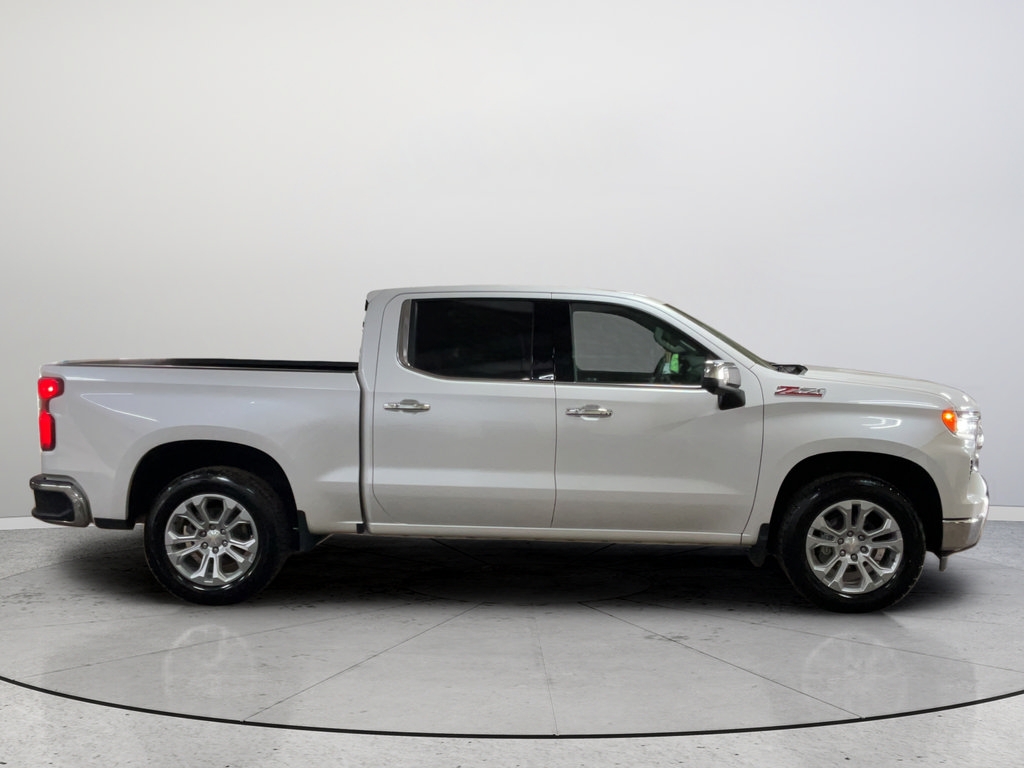 Certified 2022 Chevrolet Silverado 1500 LTZ w/ LTZ Convenience Package II AWD/4WD image 6