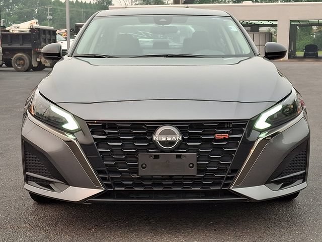 Used 2023 Nissan Altima 2.5 SR w/ SR Premium Package AWD/4WD image 5
