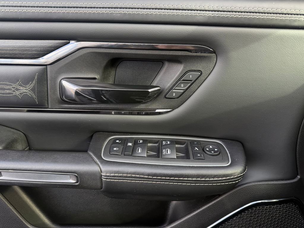 Used 2022 RAM 1500 Limited w/ Cold Weather Group AWD/4WD image 20
