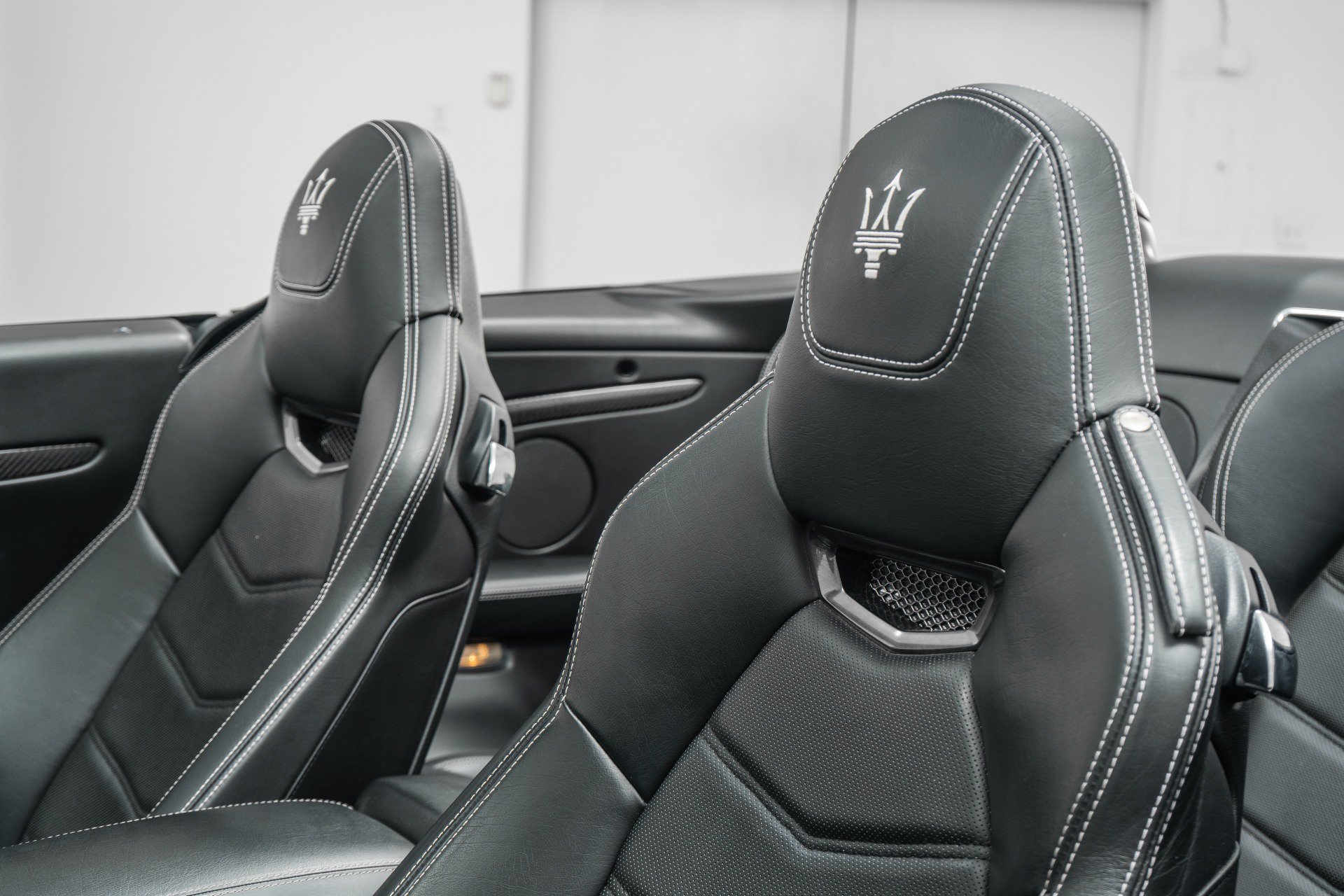 Used 2014 Maserati GranTurismo Convertible RWD image 26