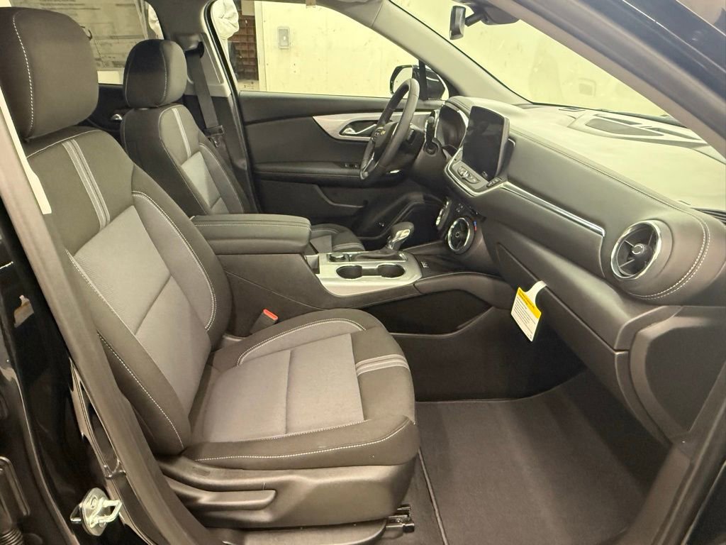 New 2026 Chevrolet Blazer LT w/ Convenience Package image 7