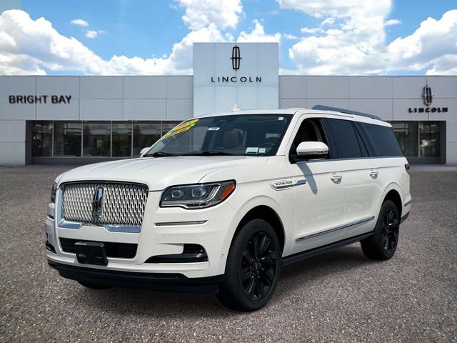 Certified 2022 Lincoln Navigator L Reserve AWD/4WD image 2