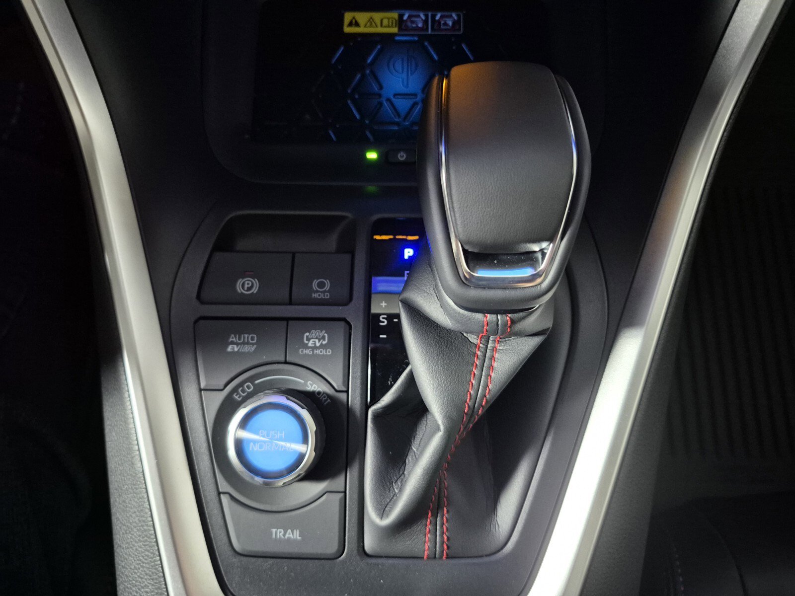 New 2025 Toyota RAV4 XSE image 27