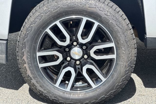 Used 2018 Chevrolet Silverado 1500 LT w/ All Star Edition image 23