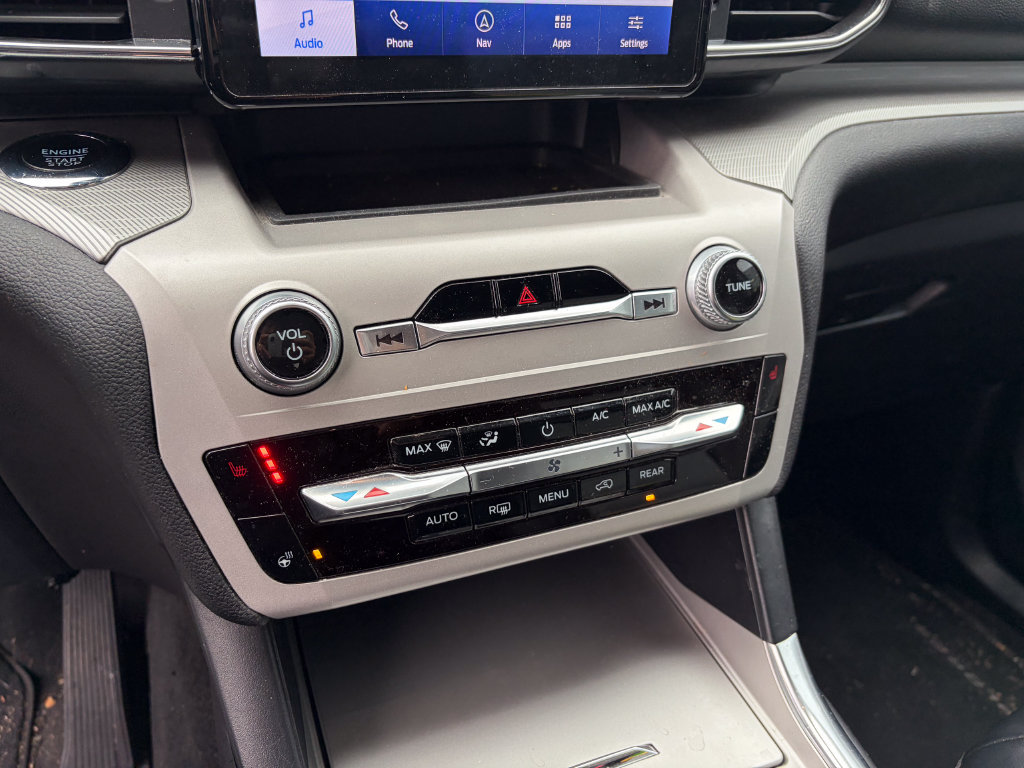 Certified 2023 Ford Explorer XLT w/ Equipment Group 202A AWD/4WD image 19