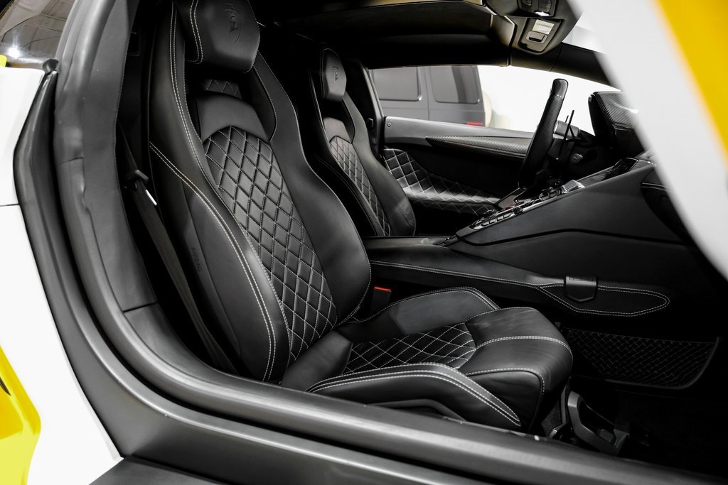 Used 2016 Lamborghini Aventador LP 700-4 image 35