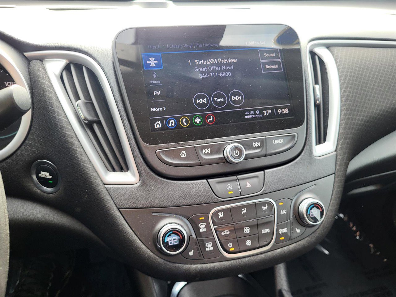 Used 2024 Chevrolet Malibu LT image 17