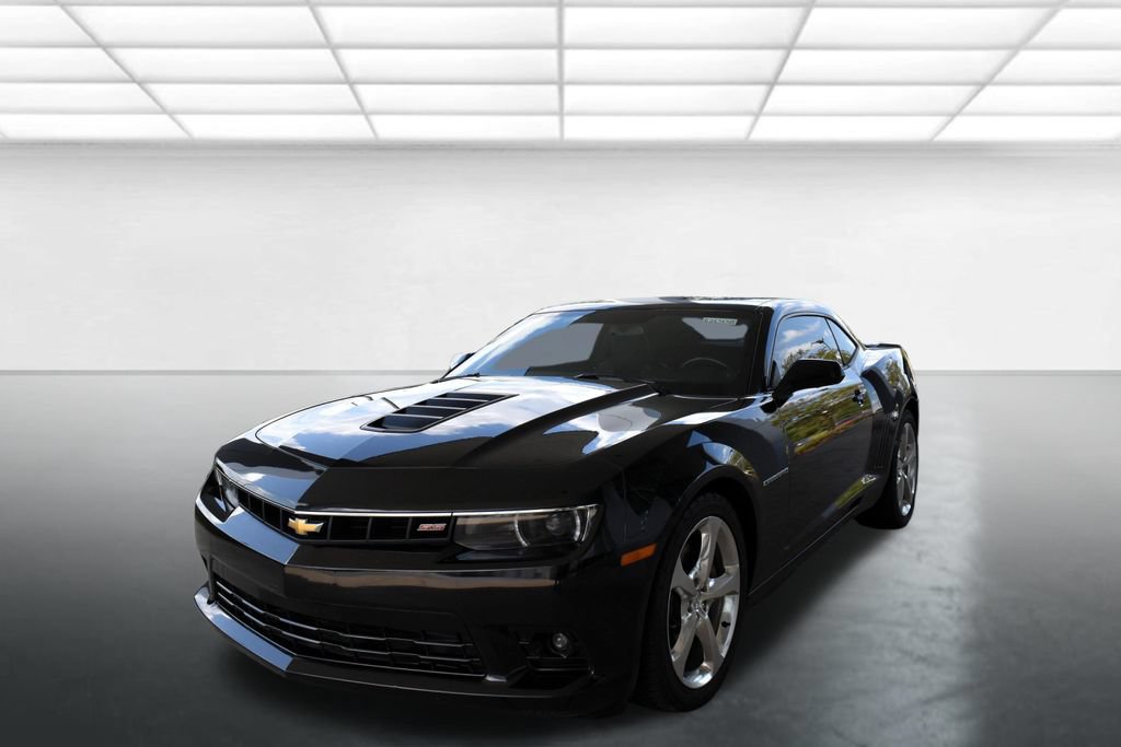 Used 2014 Chevrolet Camaro SS w/ RS Package RWD image 5