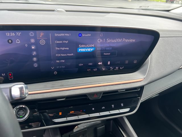 Certified 2025 Buick Envision Sport Touring AWD/4WD image 17