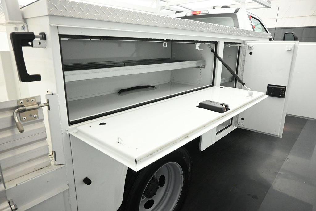 New 2026 Ford F550 2WD Regular Cab Super Duty image 25