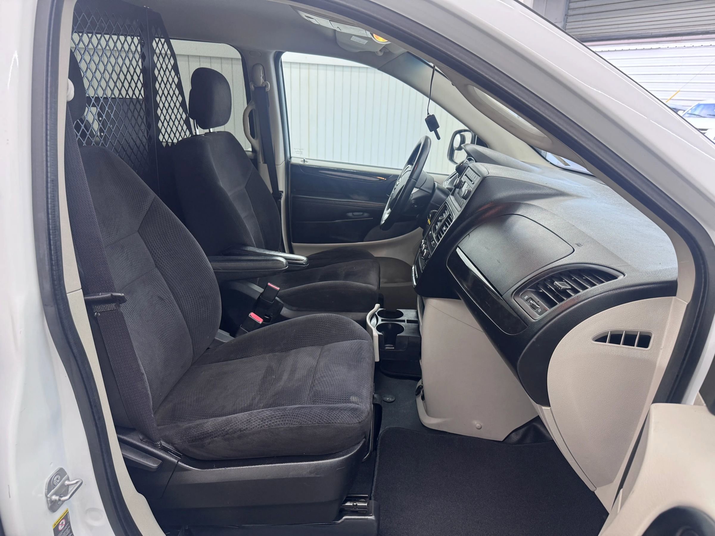 Used 2014 RAM C/V Tradesman w/ UConnect Hands-Free Group image 10