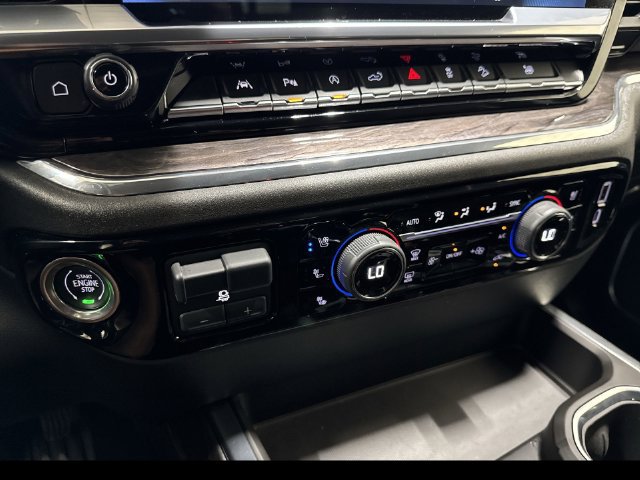 Used 2023 Chevrolet Silverado 1500 LTZ AWD/4WD image 20