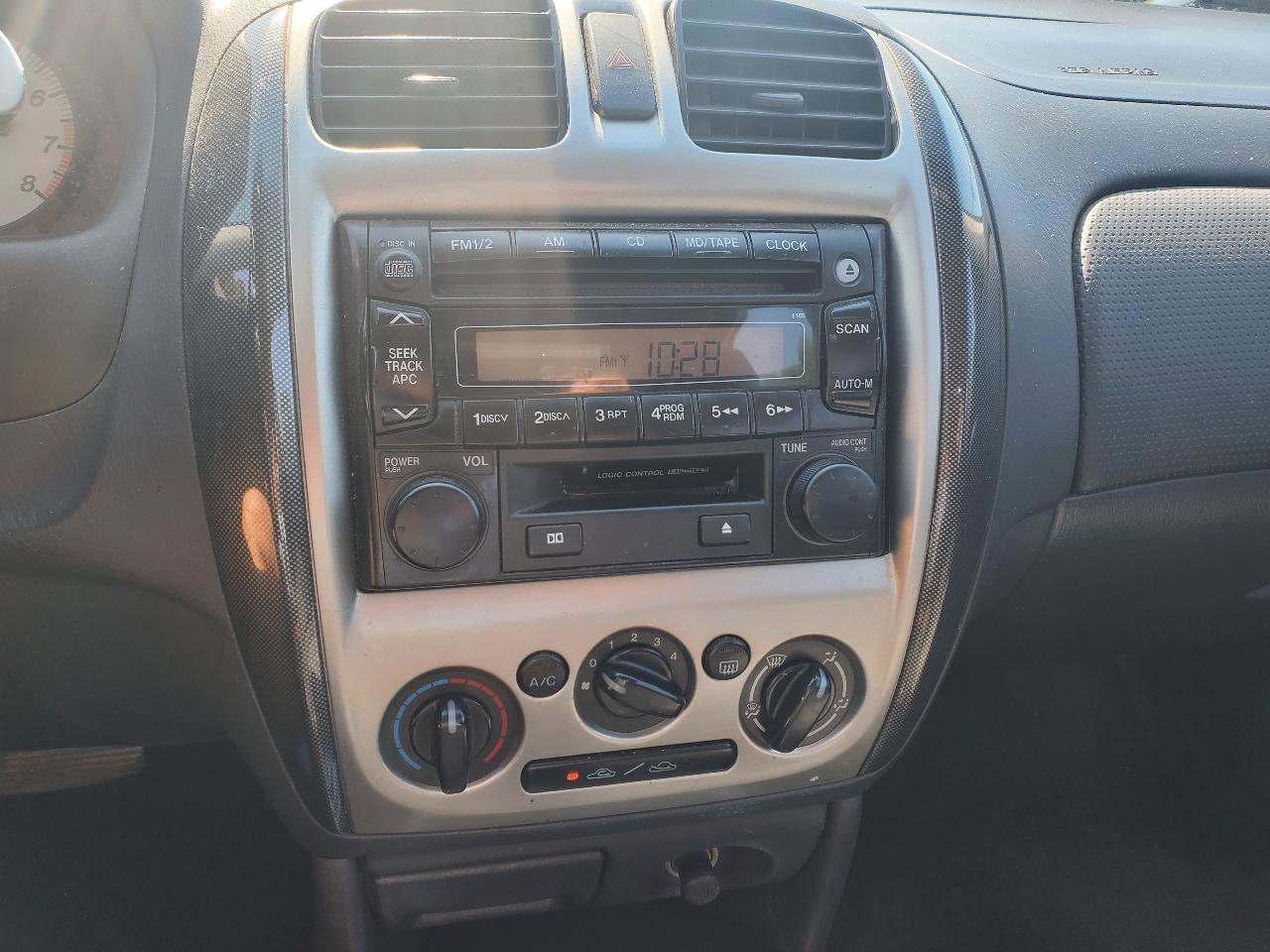 Used 2003 MAZDA Protege FWD image 18