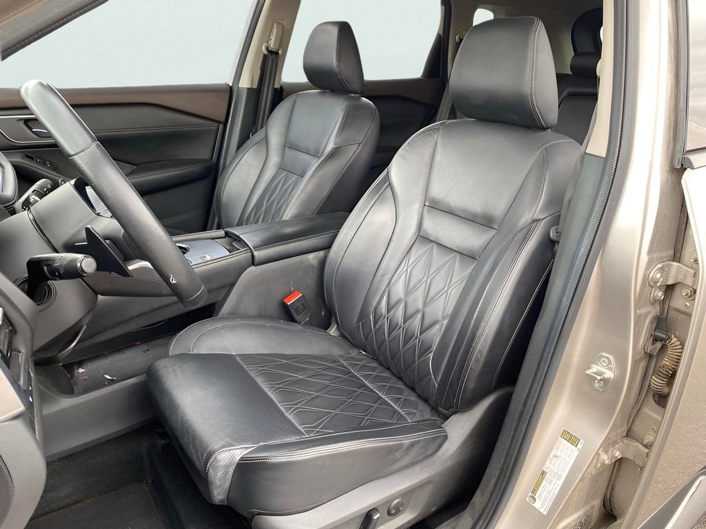 Used 2022 Nissan Rogue Platinum w/ Head-Up Display Package image 14