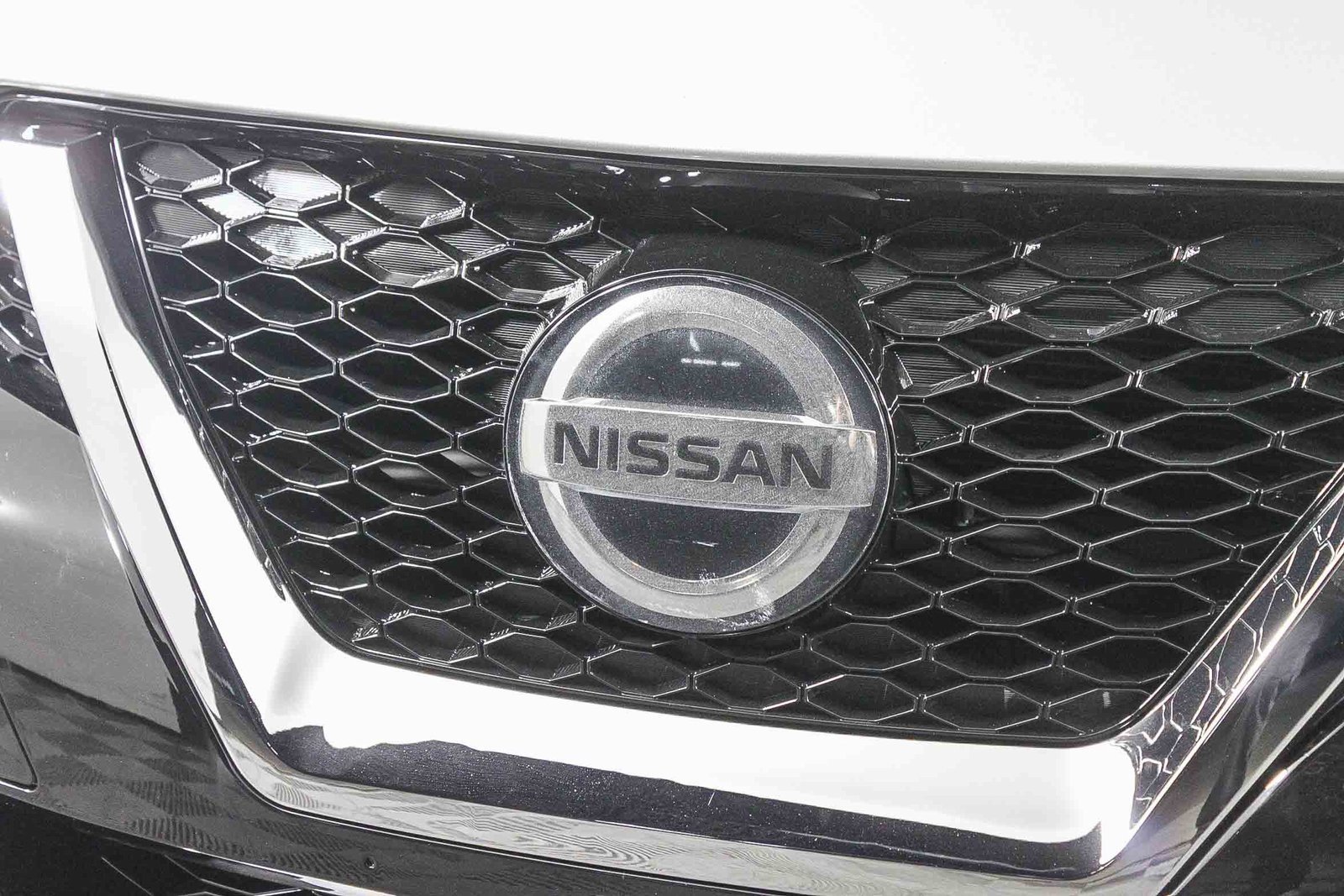 Certified 2022 Nissan Maxima SV w/ Floor Mat Group image 5