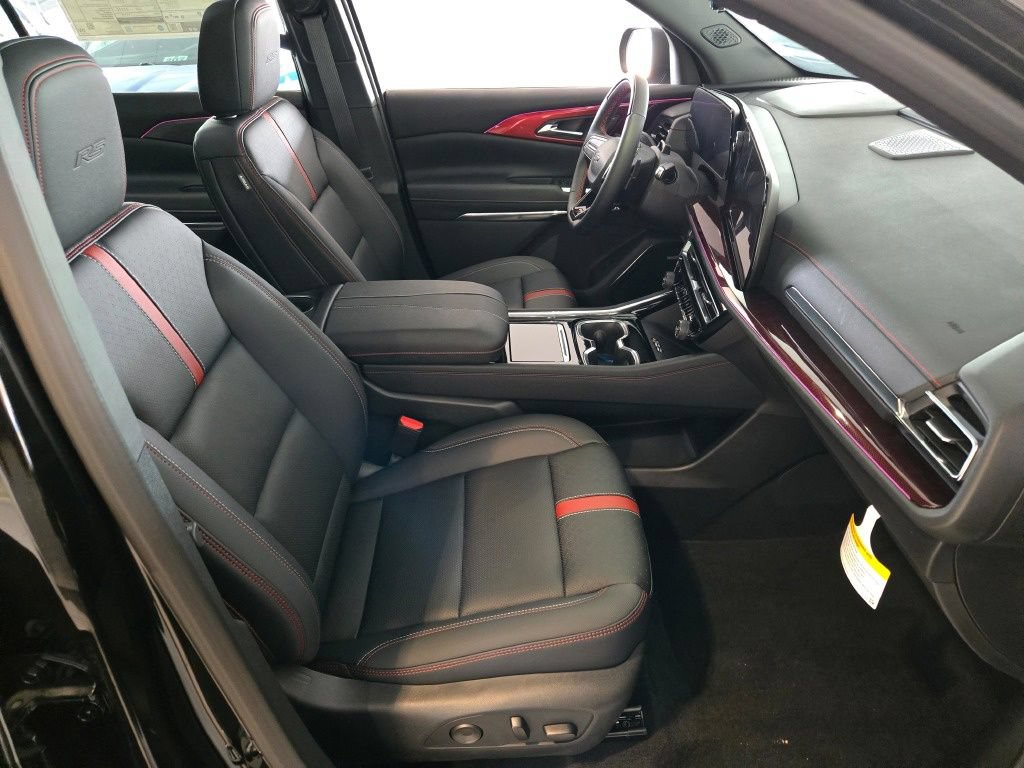 New 2026 Chevrolet Traverse RS w/ LPO, Floor Liner Package AWD/4WD image 6