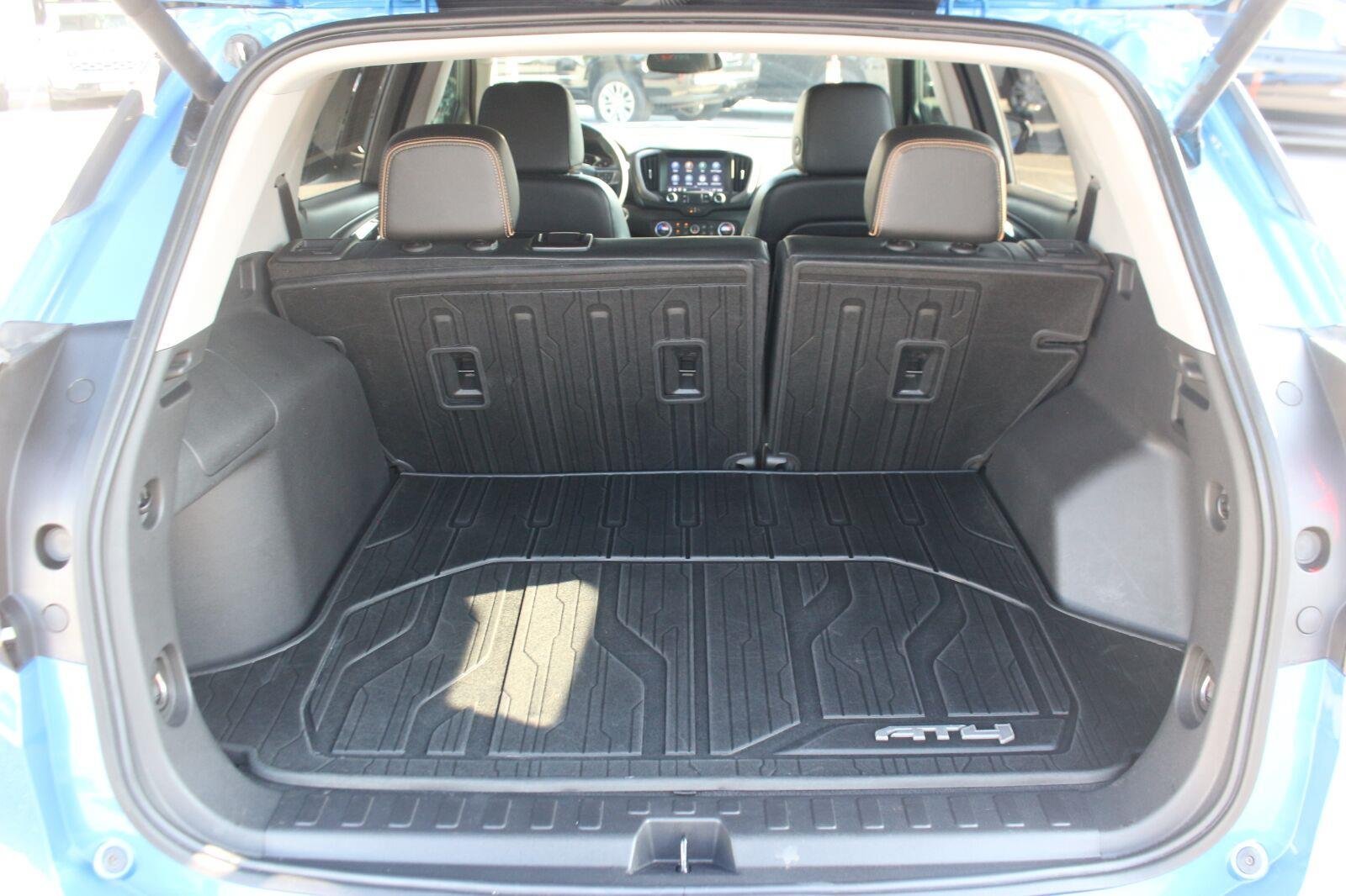 Used 2024 GMC Terrain AT4 w/ Infotainment Package II AWD/4WD image 11
