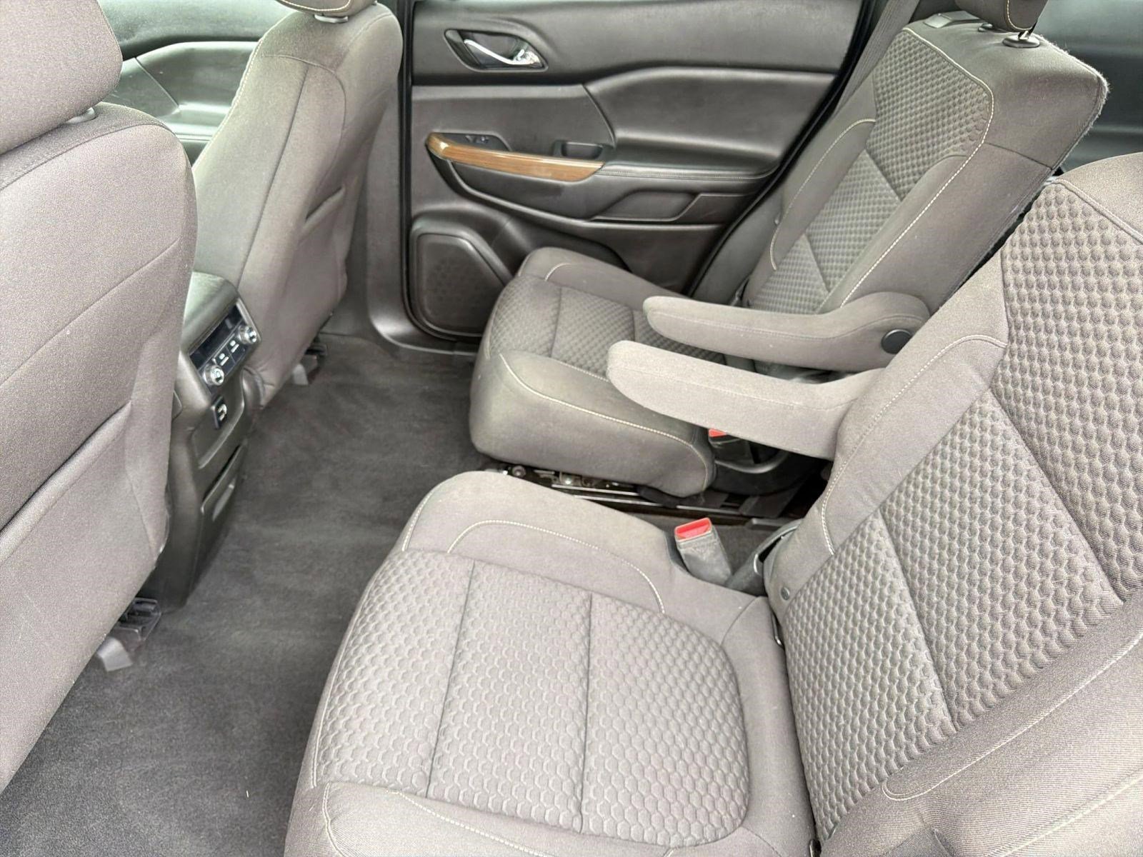 Used 2017 GMC Acadia SLE image 23