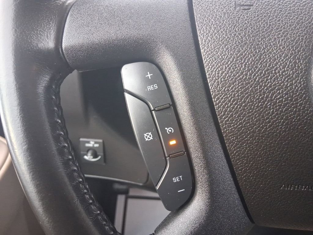 Used 2023 Chevrolet Express 2500 w/ Driver Convenience Package image 18