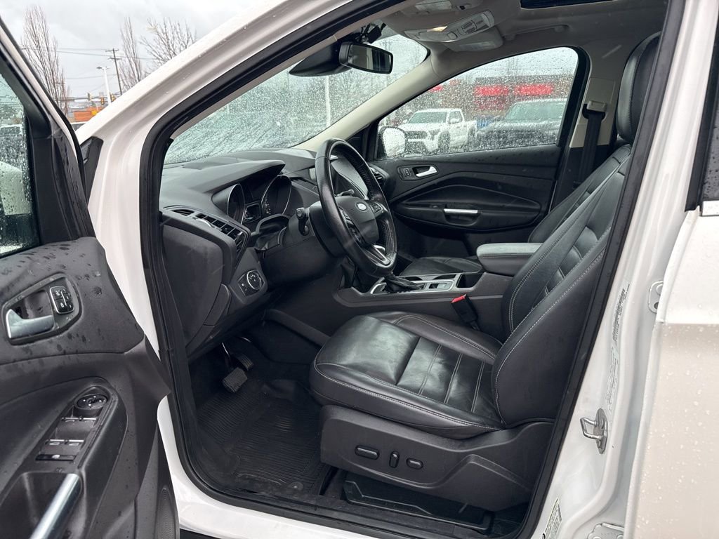 Used 2019 Ford Escape Titanium AWD/4WD image 8