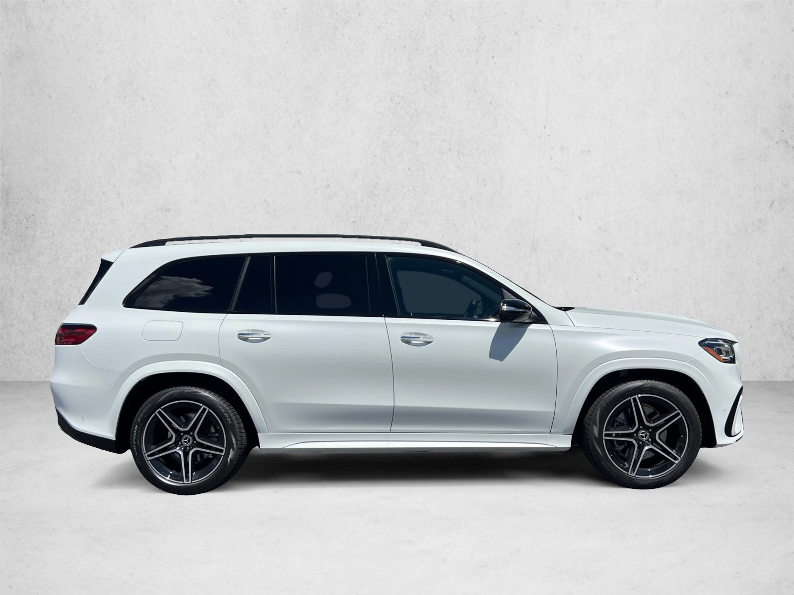 New 2026 Mercedes-Benz GLS 450 4MATIC video 4