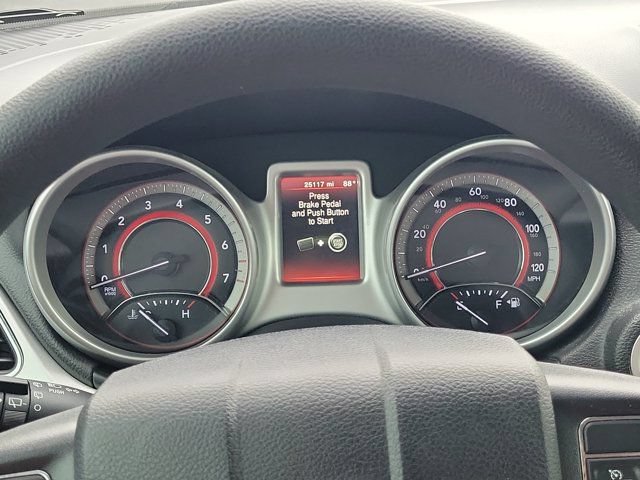 Used 2018 Dodge Journey SE FWD image 21