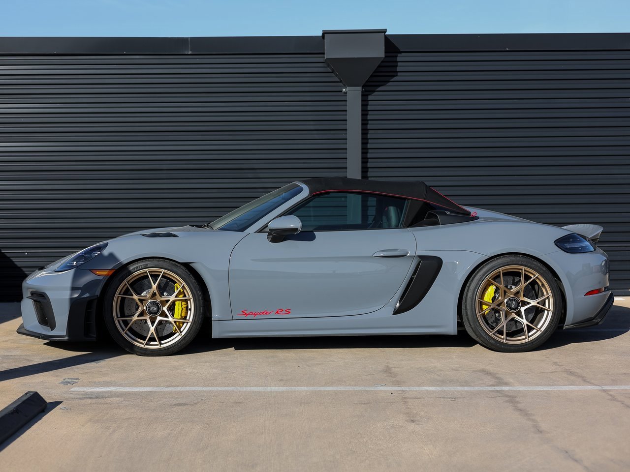 Certified 2025 Porsche 718 Boxster Spyder RS image 2
