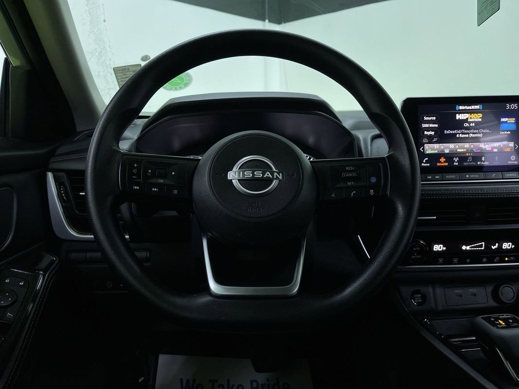 Used 2024 Nissan Rogue SV image 19