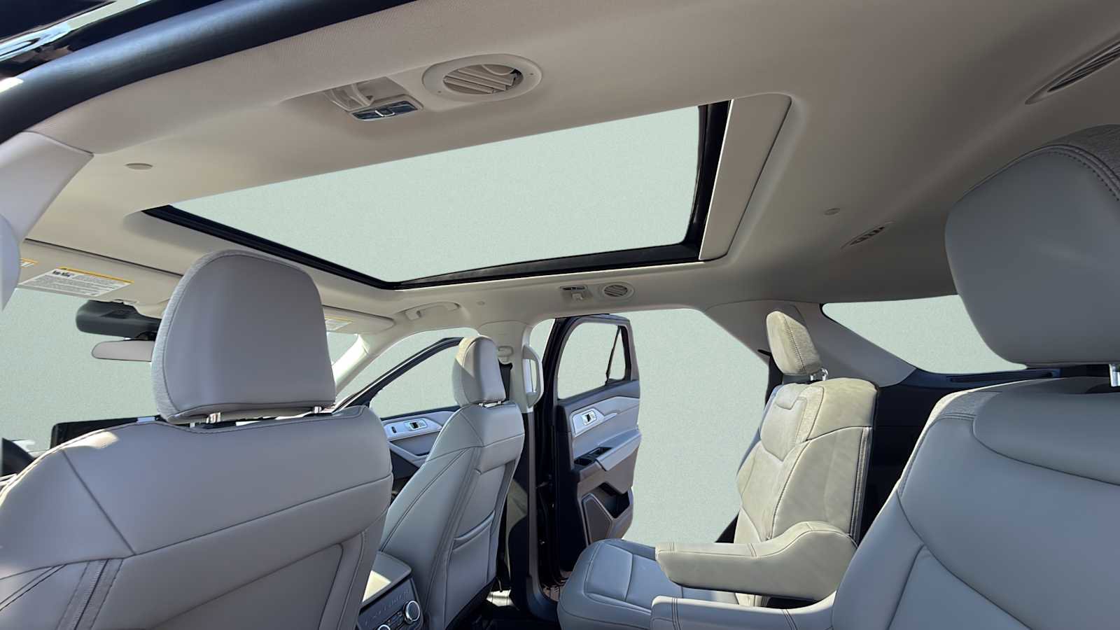 New 2026 Ford Explorer Active image 64