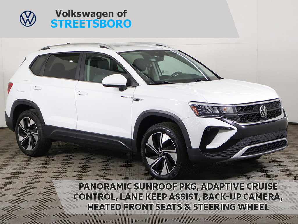 Used 2023 Volkswagen Taos SE w/ Panoramic Sunroof Package AWD/4WD image 1