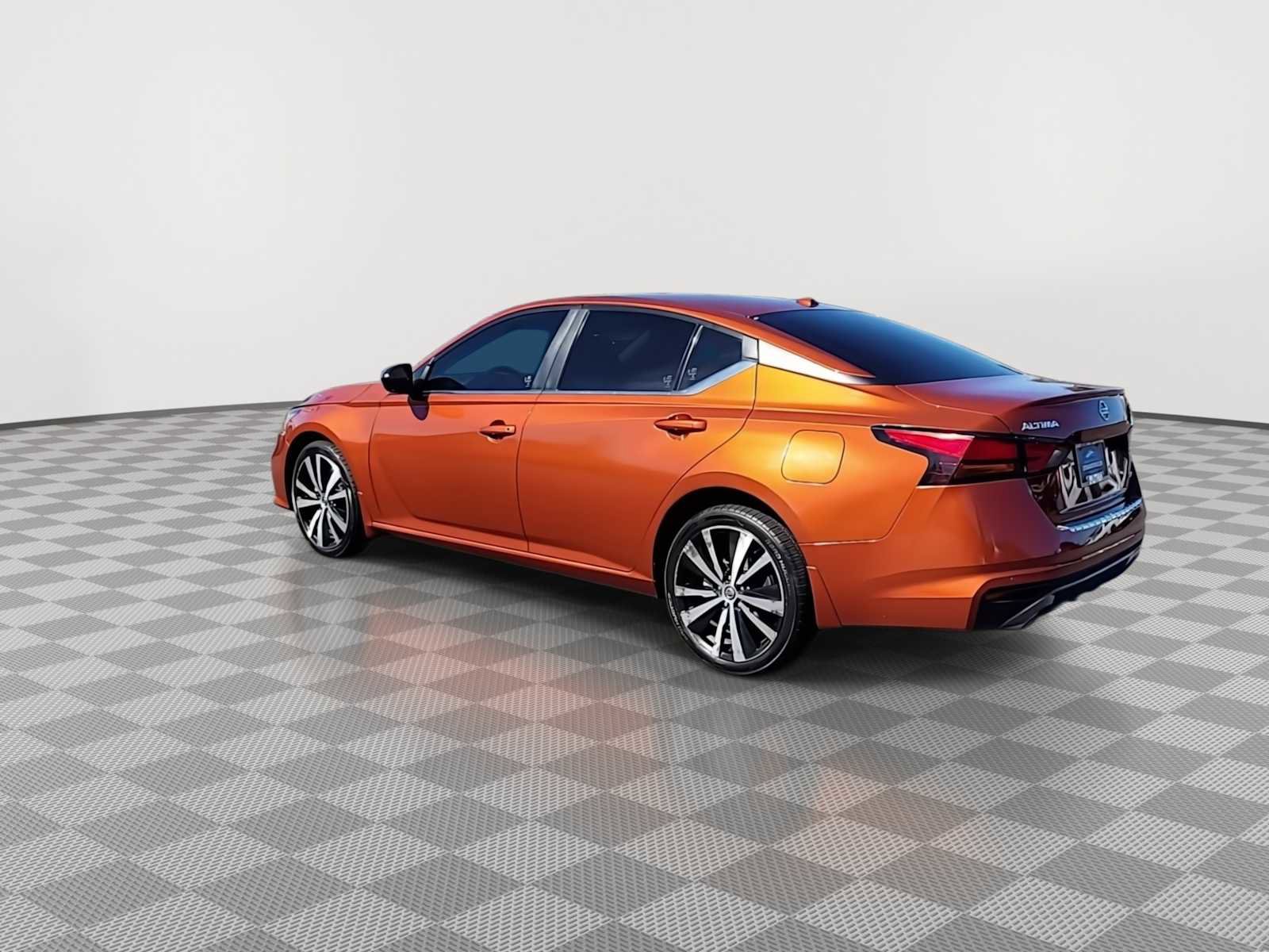 Used 2021 Nissan Altima 2.5 SR AWD/4WD image 6