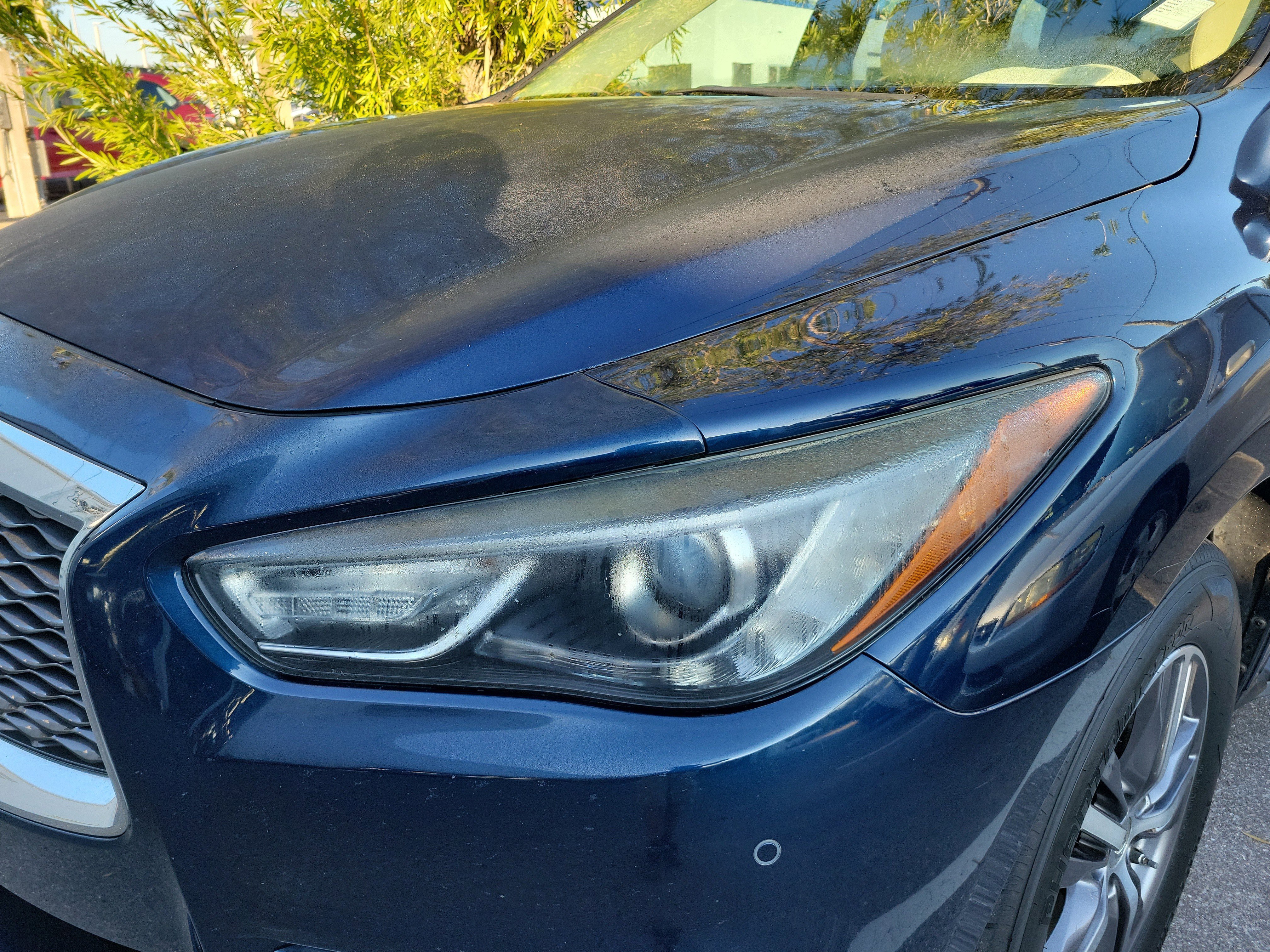 Used 2017 INFINITI QX60 Luxe w/ Premium Plus Package image 4