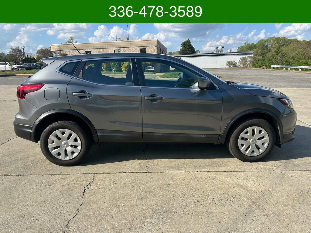 Used 2019 Nissan Rogue Sport S image 6