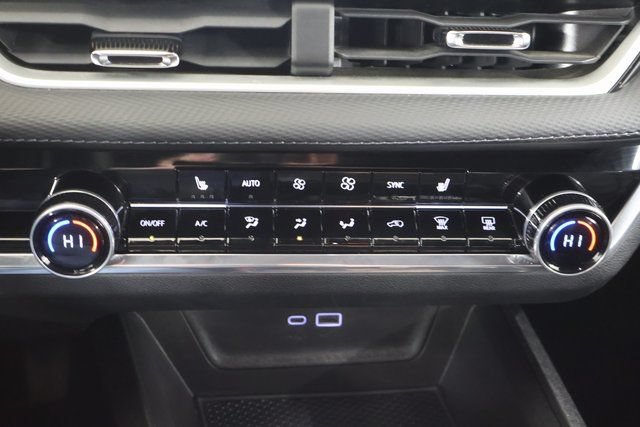 Used 2025 Chevrolet Equinox LT w/ Convenience Package II AWD/4WD image 21