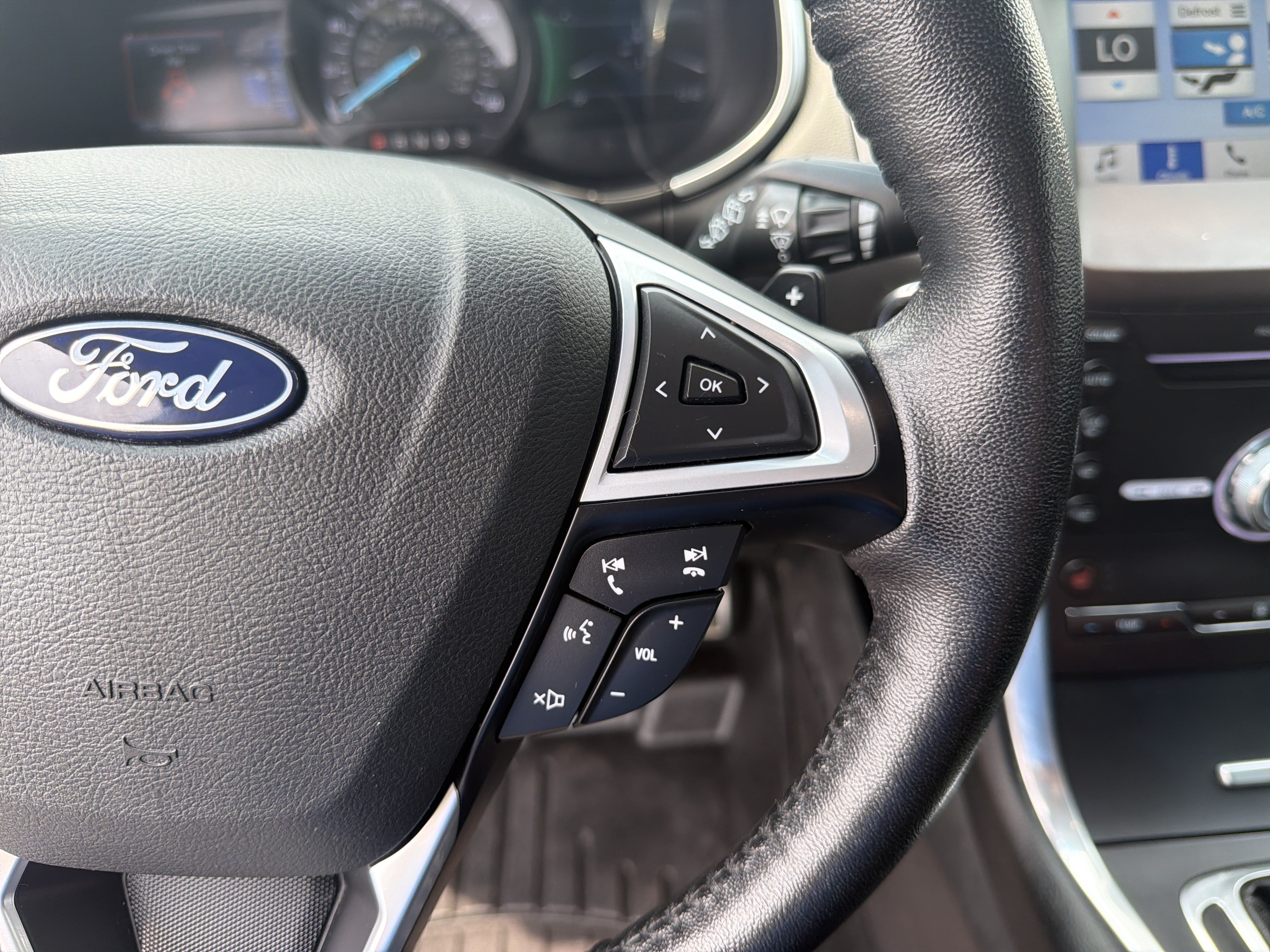 Used 2018 Ford Edge Sport w/ Ford Safe & Smart Package AWD/4WD image 31
