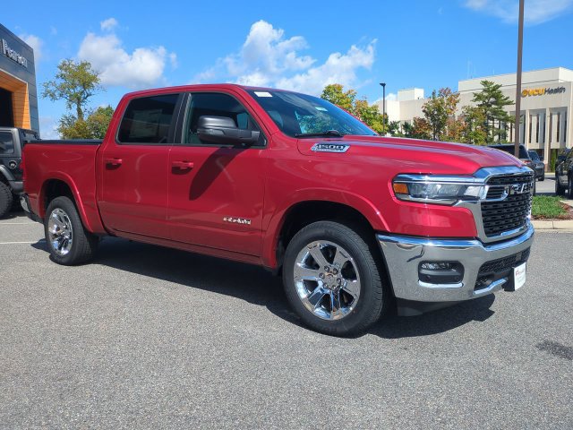 New 2027 RAM 1500 4x4 Crew Cab image 2