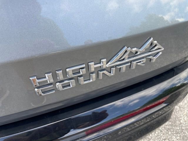 Used 2025 Chevrolet Traverse High Country image 41