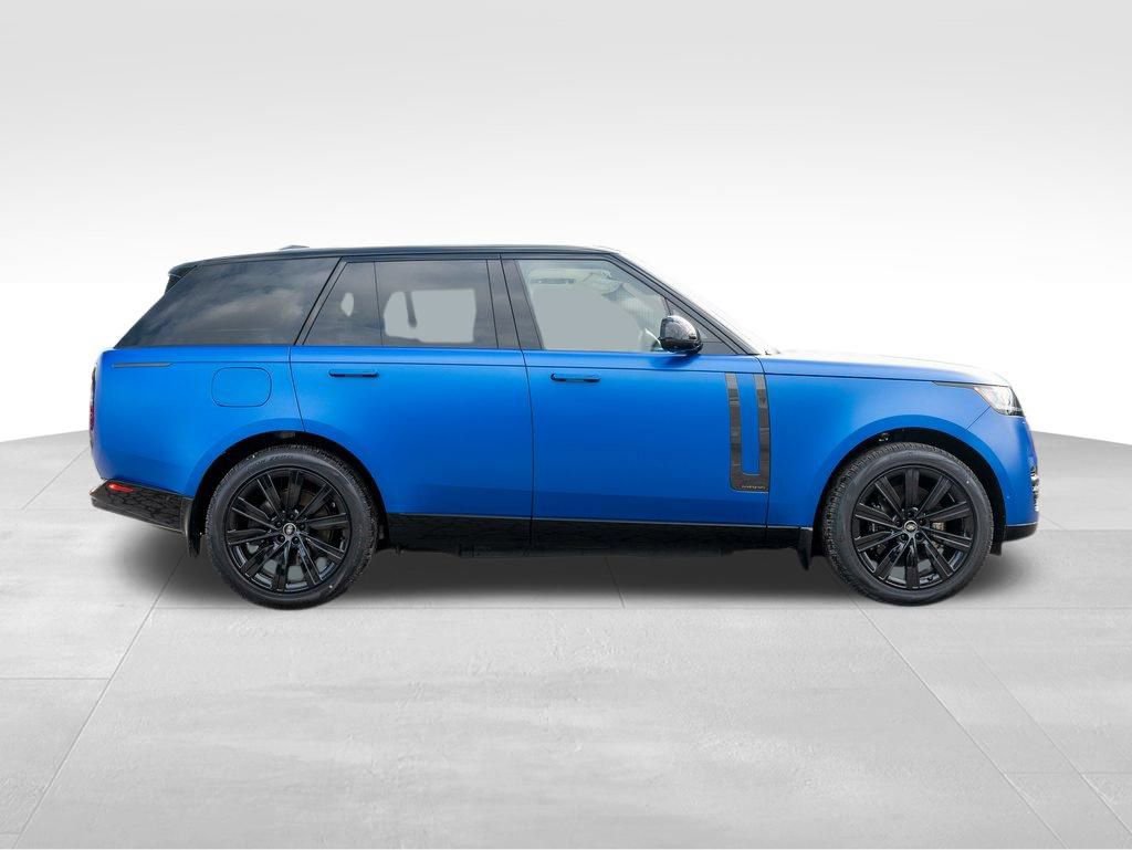 New 2025 Land Rover Range Rover Autobiography image 9