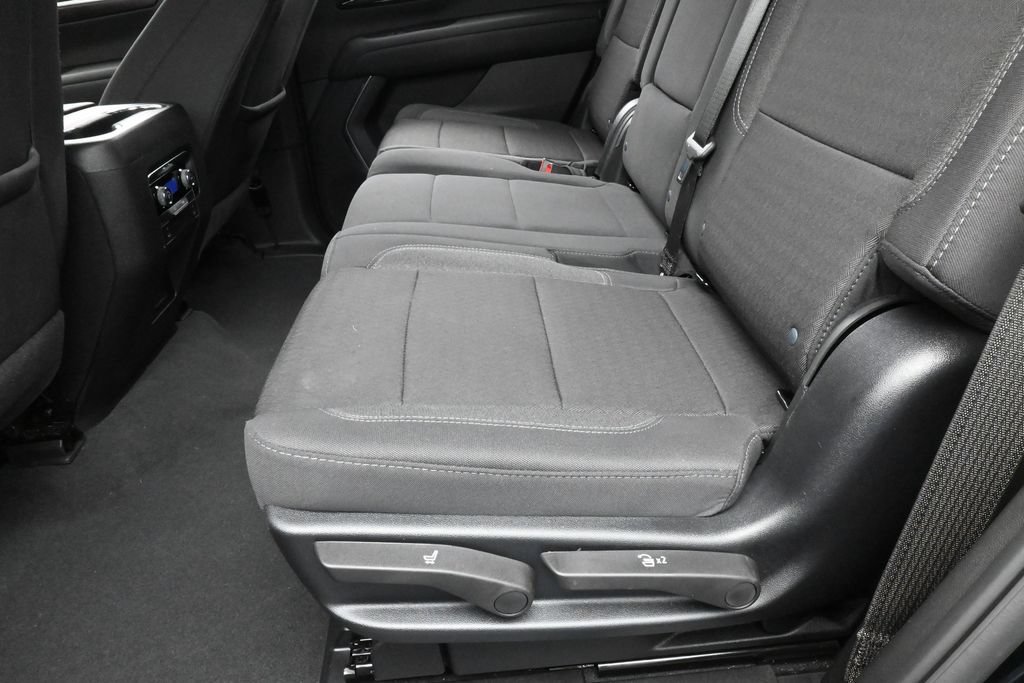 Used 2026 Chevrolet Tahoe LS w/ LPO, Dark Essentials Package RWD image 35