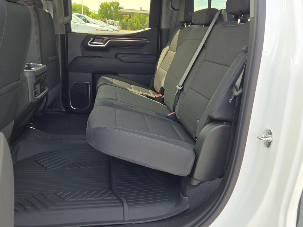 New 2026 Chevrolet Silverado 1500 LT image 18