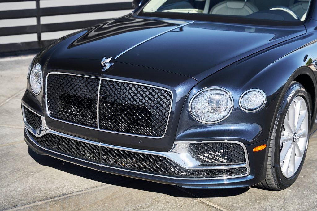Used 2024 Bentley Flying Spur V8 AWD/4WD image 7