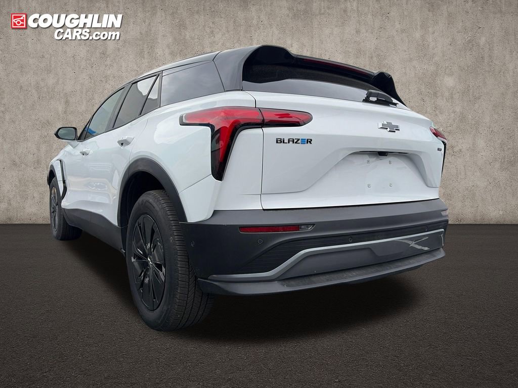 New 2025 Chevrolet Blazer EV LT w/ Super Cruise Package AWD/4WD image 2