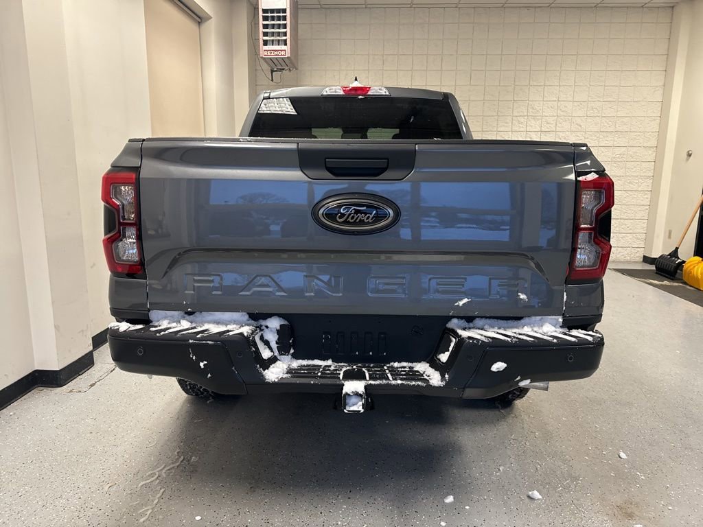 New 2026 Ford Ranger XLT w/ Black Appearance Package image 18
