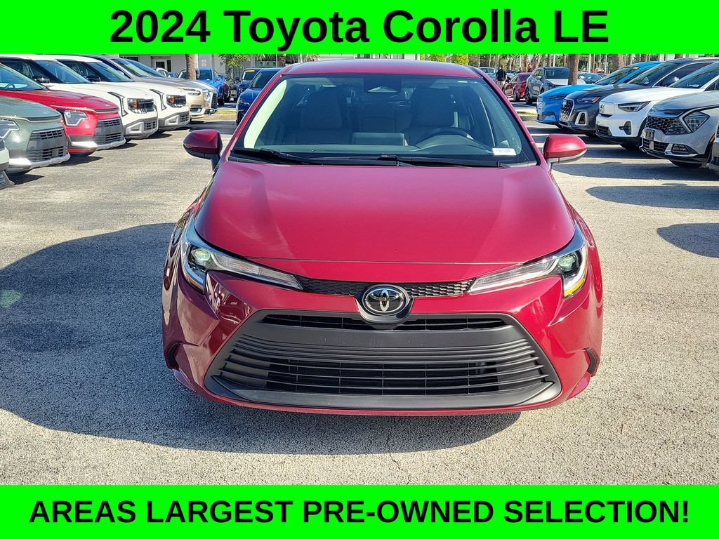 Used 2024 Toyota Corolla LE FWD image 2