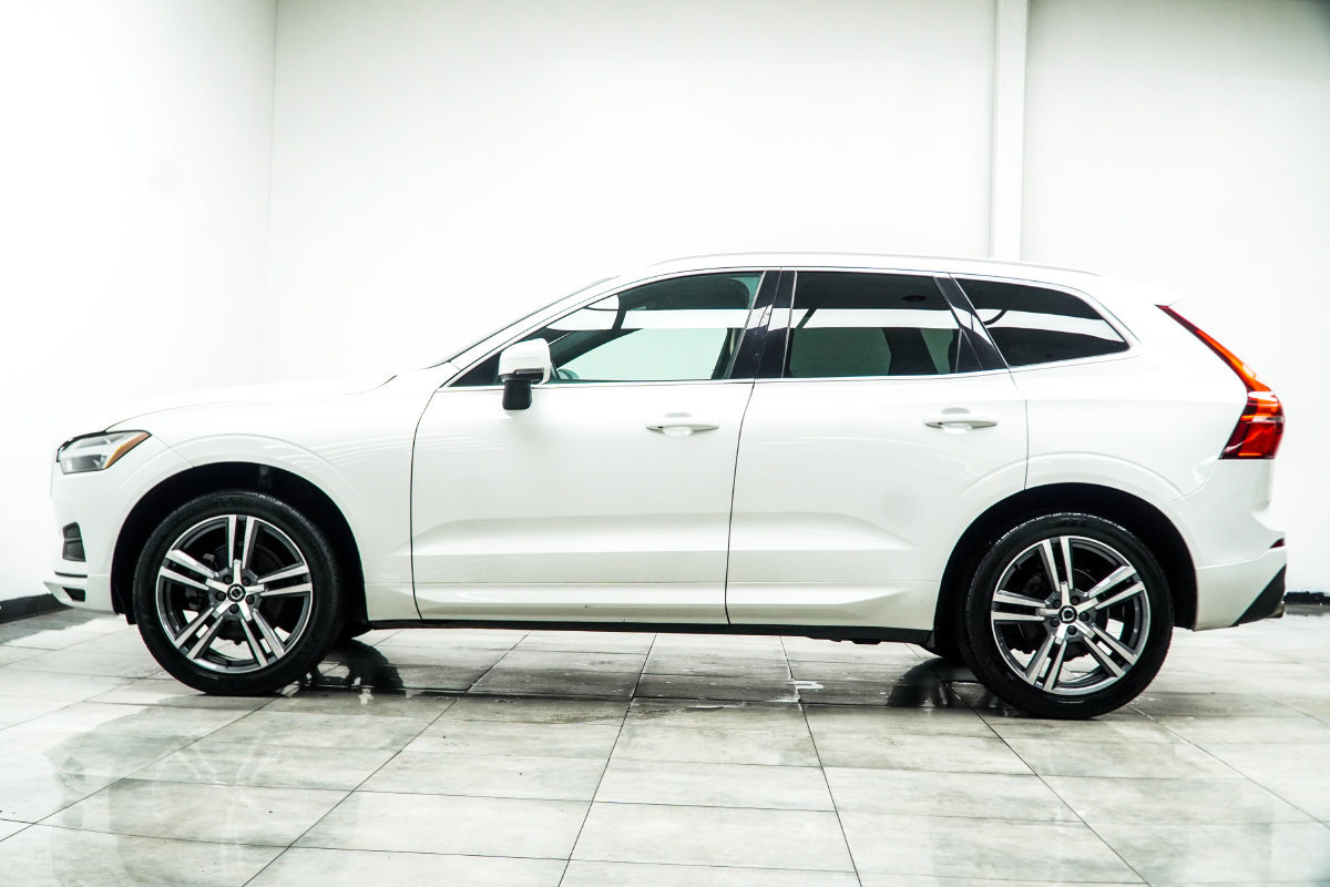 Used 2020 Volvo XC60 T5 Momentum w/ Protection Package Premier AWD/4WD image 11
