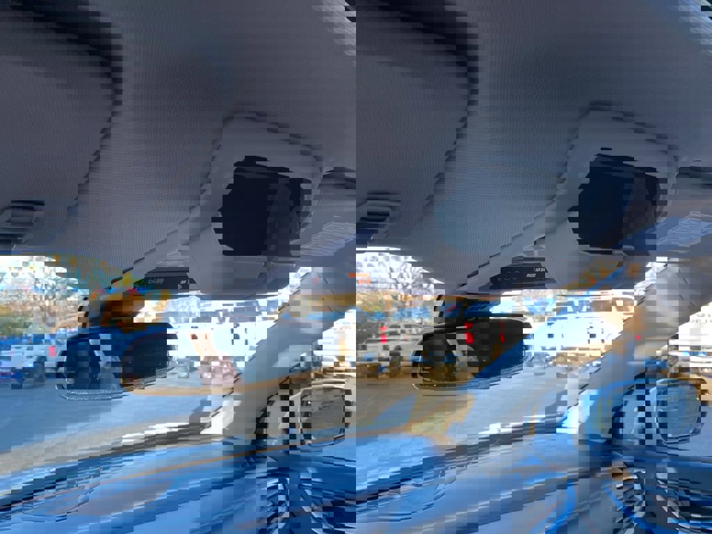 Used 2021 Buick Enclave Premium w/ Sun and Sites Package image 39