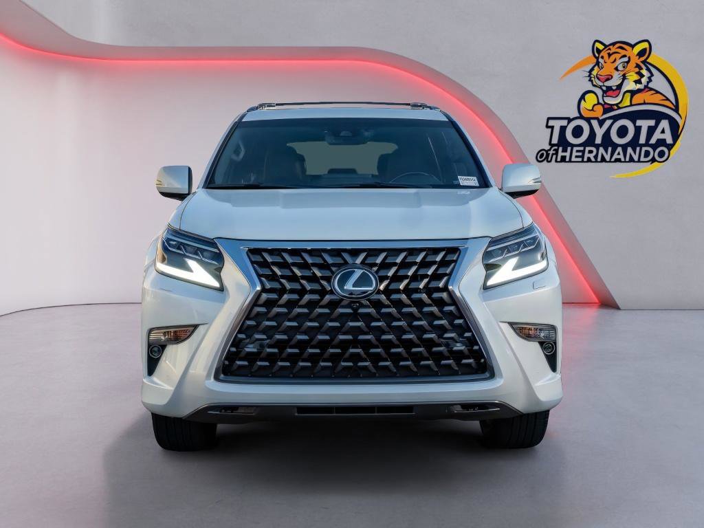Used 2023 Lexus GX 460 Luxury w/ Accessory Package image 2