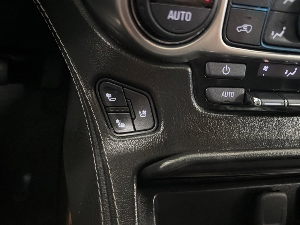 Used 2017 Chevrolet Suburban Premier image 31